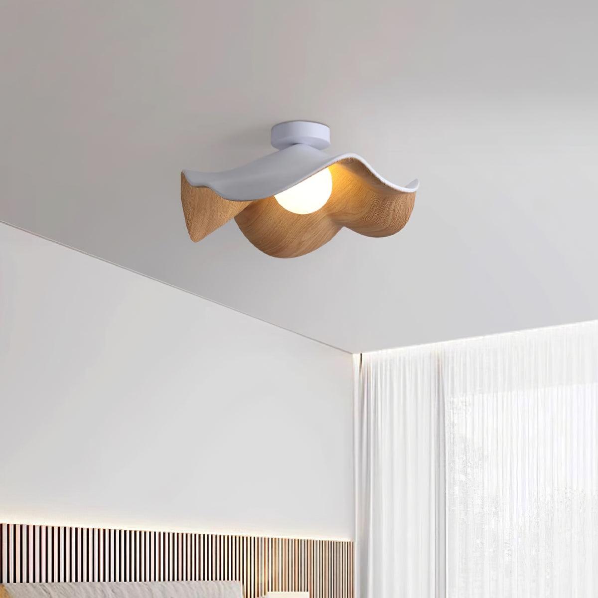 Belenor Deckenleuchte Lotus Leaf mit Holz- und Weiß-Oberfläche