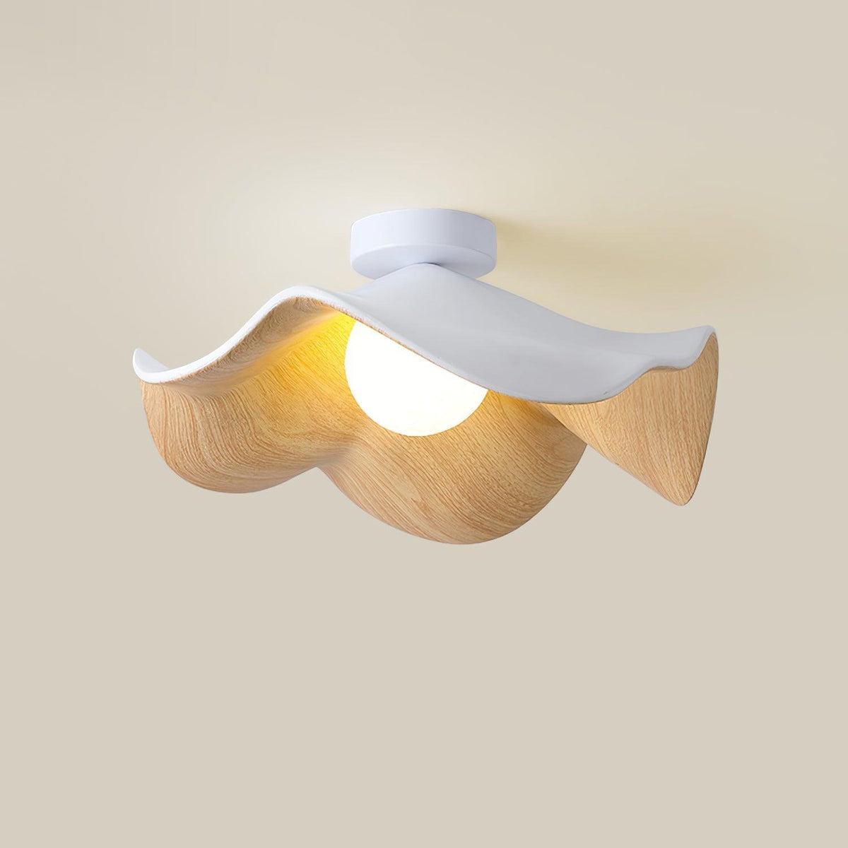Belenor Deckenleuchte Lotus Leaf mit Holz- und Weiß-Oberfläche