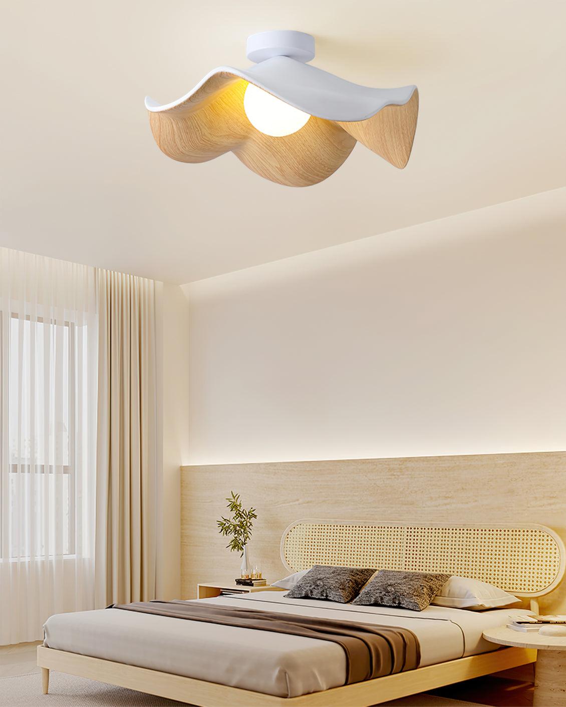 Belenor Deckenleuchte Lotus Leaf mit Holz- und Weiß-Oberfläche