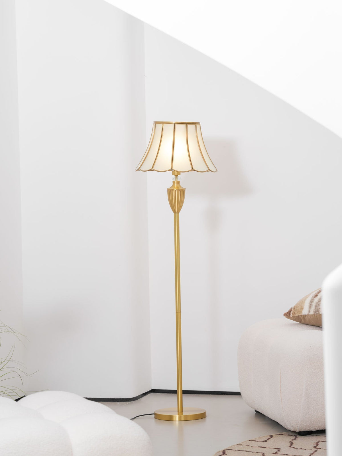Caselette Messing luxuriöse Stehleuchte