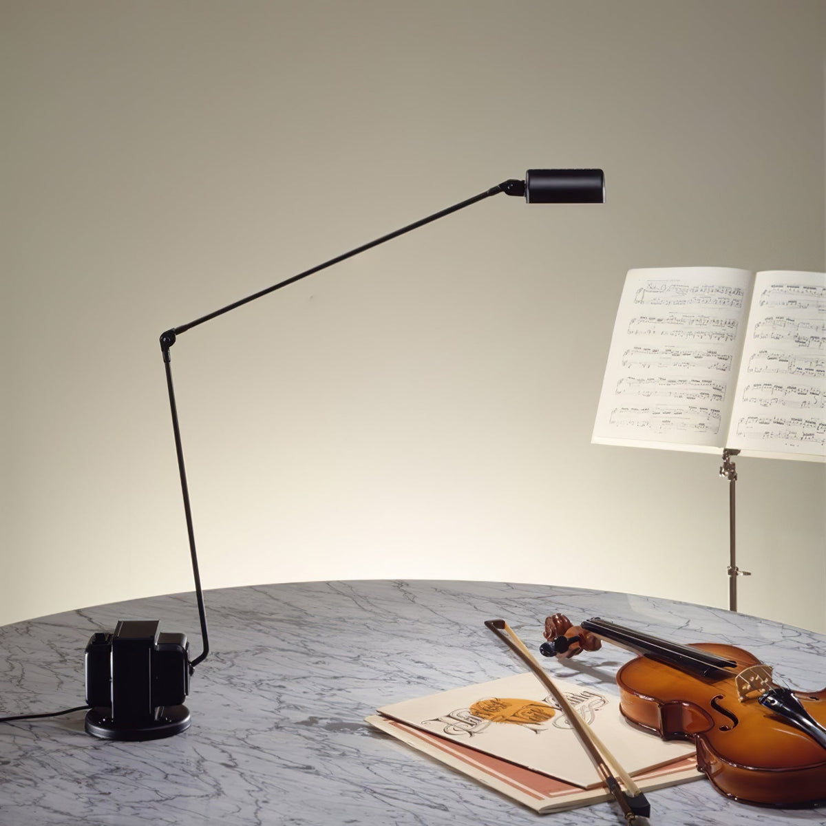 Orvyn Minimalistische Tischleuchte