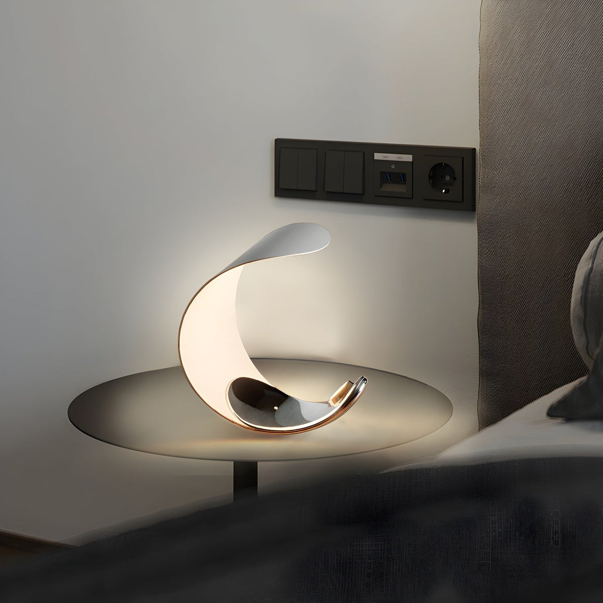 Lunora Elegant Flow Tischleuchte