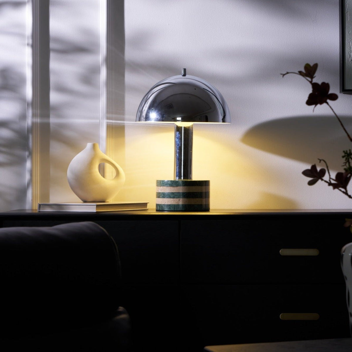 Strata Minimalistische Marmor-Tischleuchte in Grau & Beige