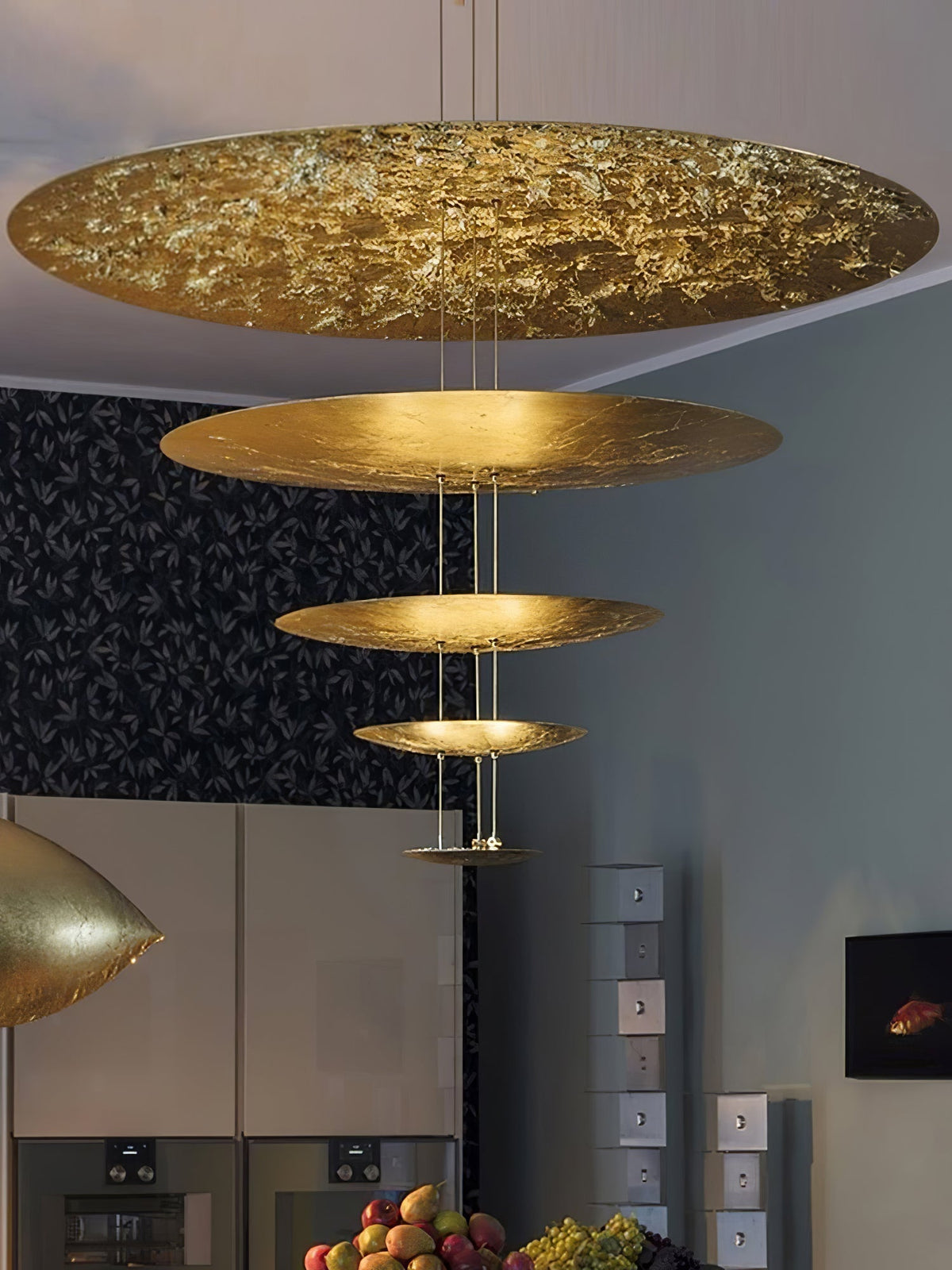 Phelion mehrschichtige Pendelleuchte aus Goldfolie