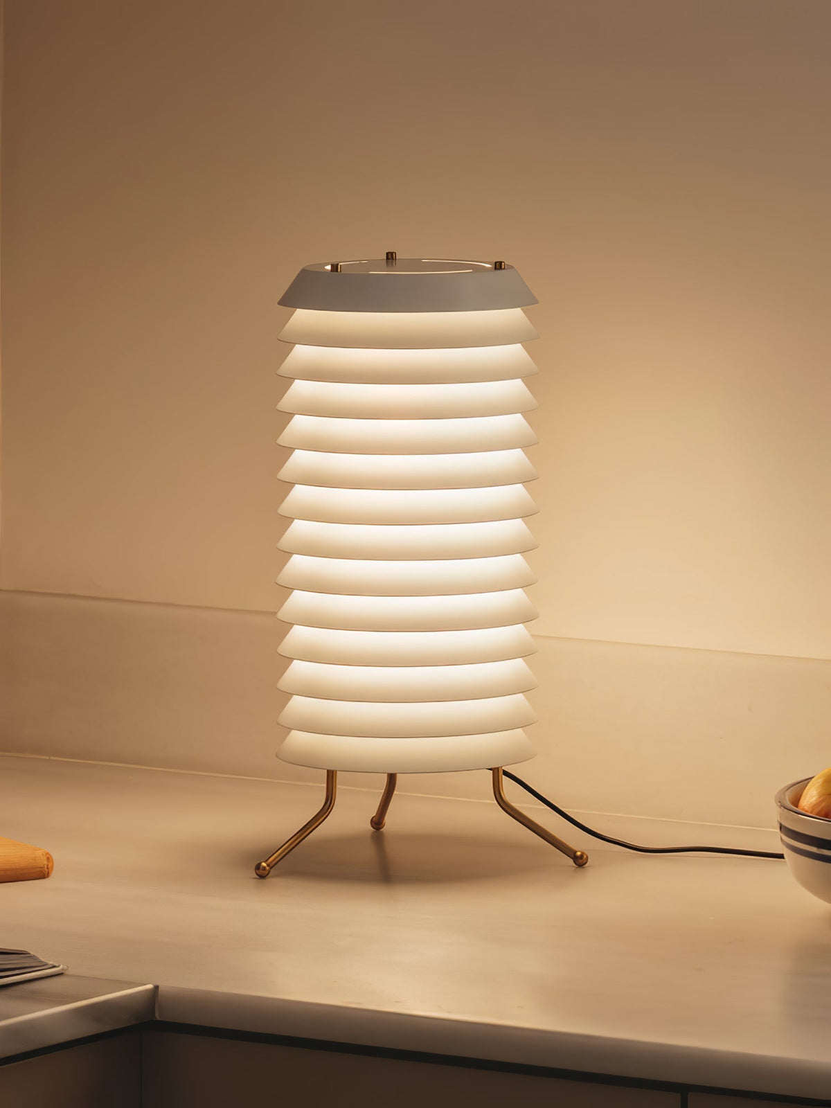 Orelelette Gitter-Design Skandinavische Tischleuchte