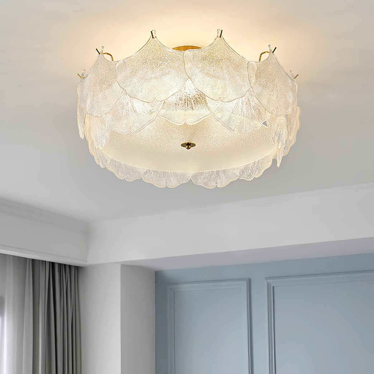 Quineth Deckenleuchte aus Glas in Blatt-Cluster-Form