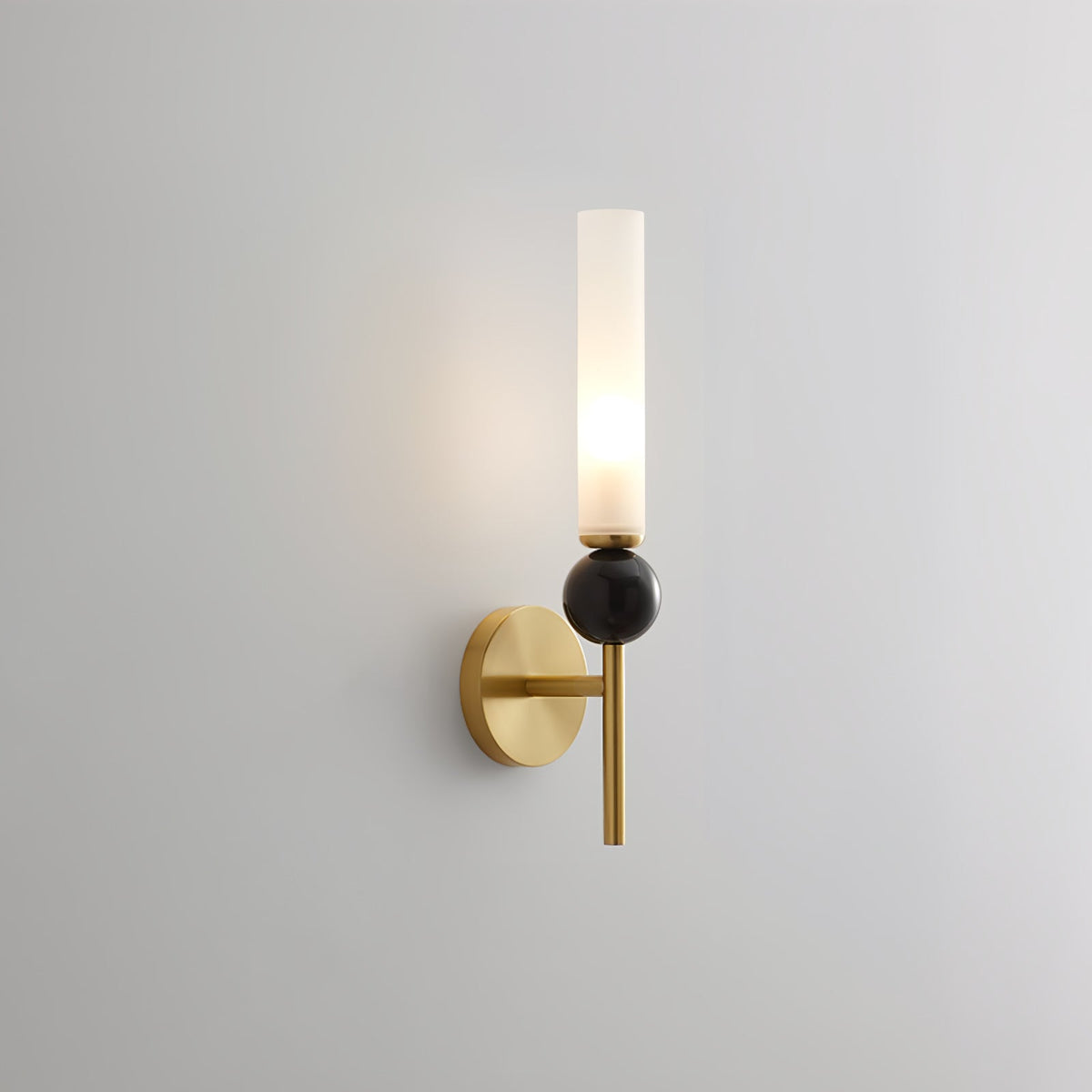 Dulane zeitgenössische minimalistische vertikale Wandleuchte aus Marmor