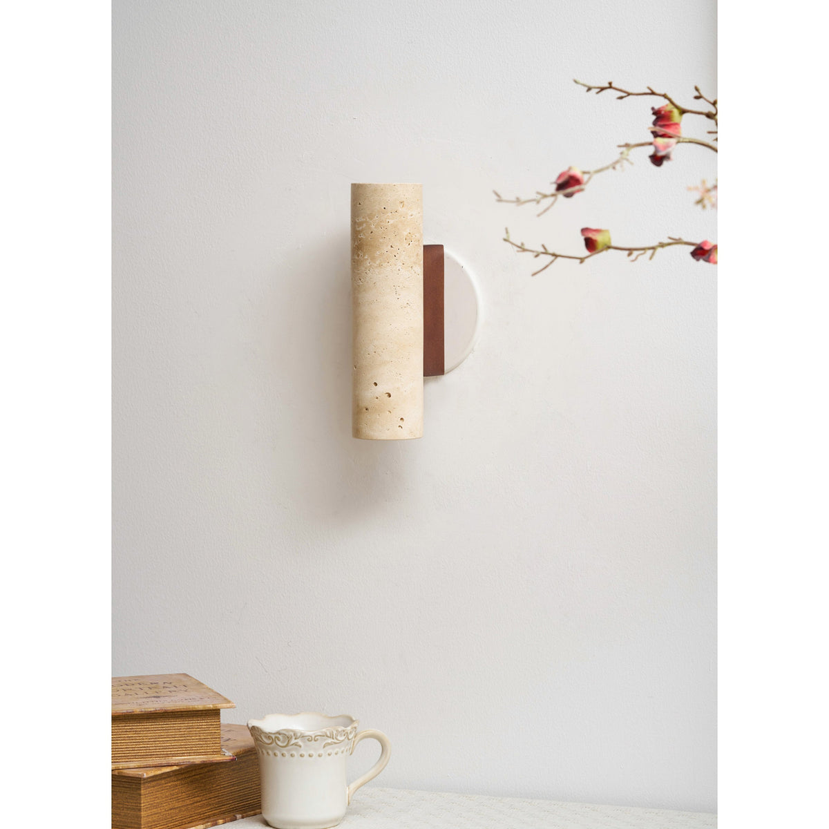 Norenina Travertine Wandleuchte