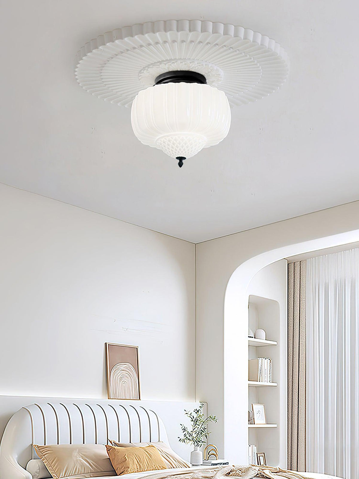 Aveny Deckenleuchte aus Opalglas mit geriffeltem Kuppelschirm im Vintage-Stil