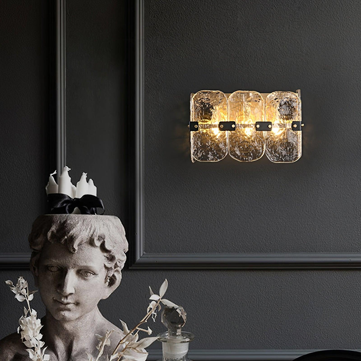 Eiruaine Massive Glas Wandleuchte