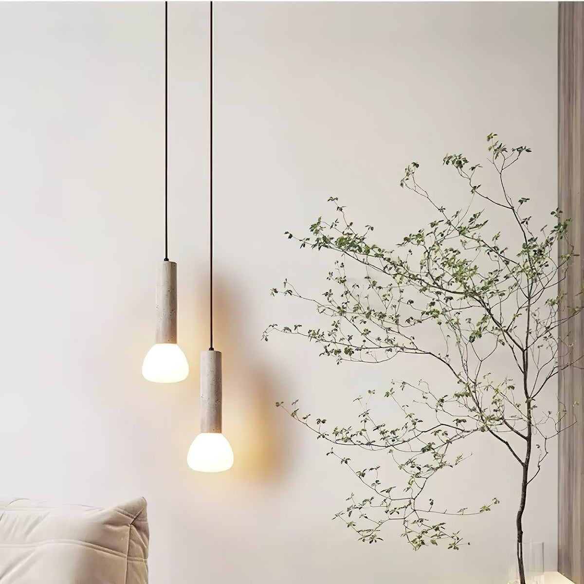 Beia Minimalistische Pendelleuchte aus Gelbem Travertin