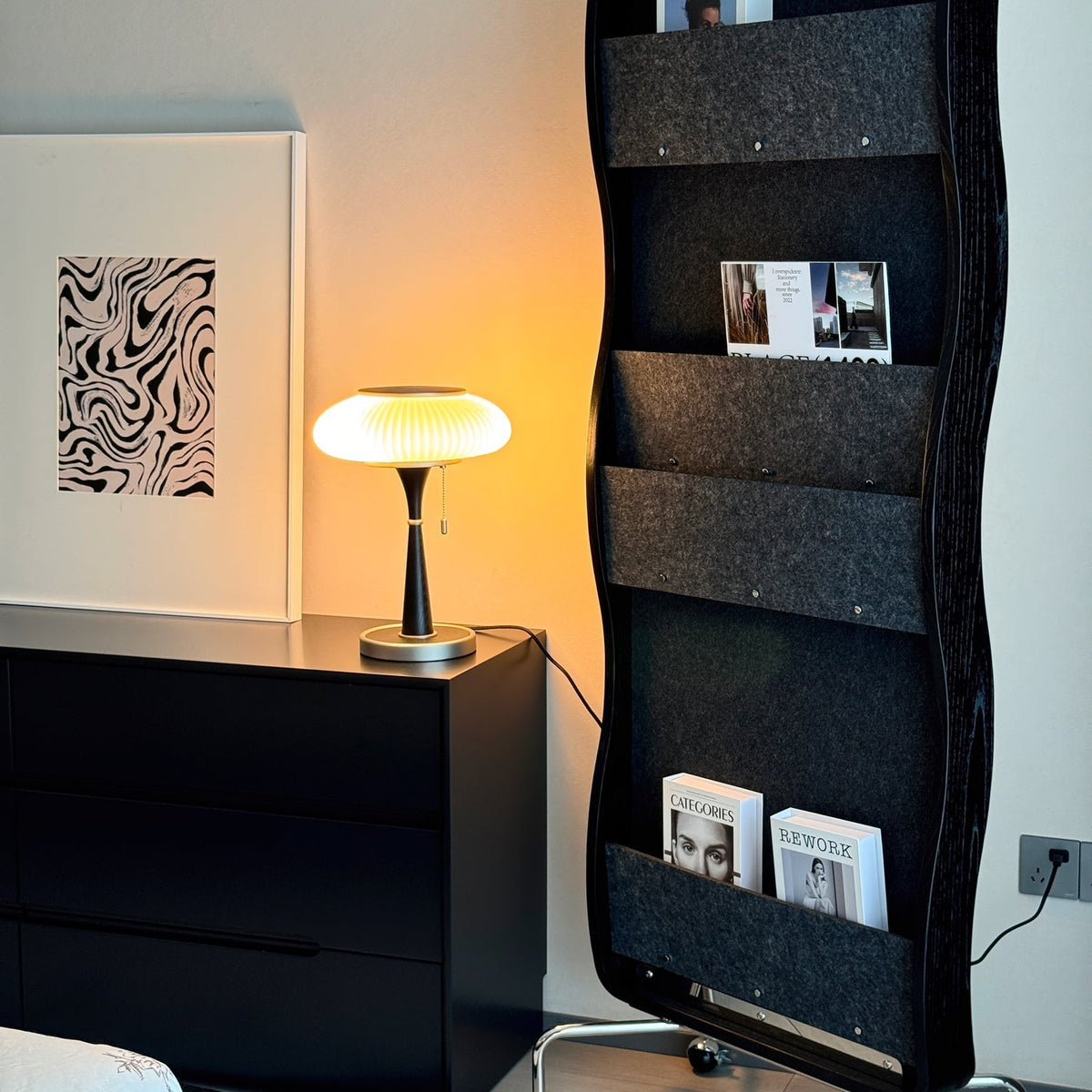 Vevelo Tischleuchte aus Holz im Vintage-Stil