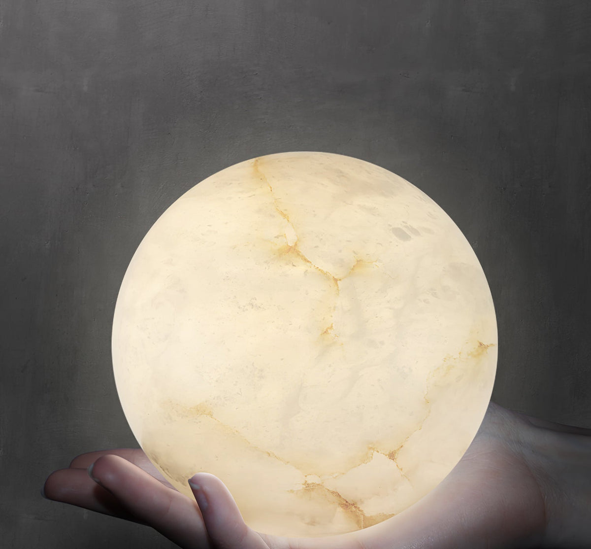 Erich Kronleuchter Alabaster Kugel Eleganz