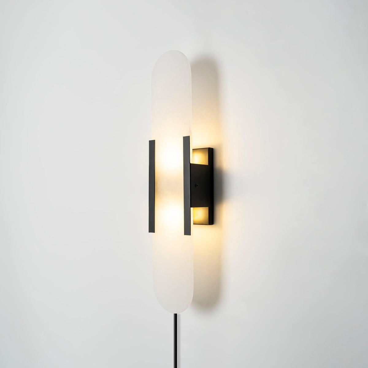 Bano Oblong Alabaster Wandleuchte mit Stecker