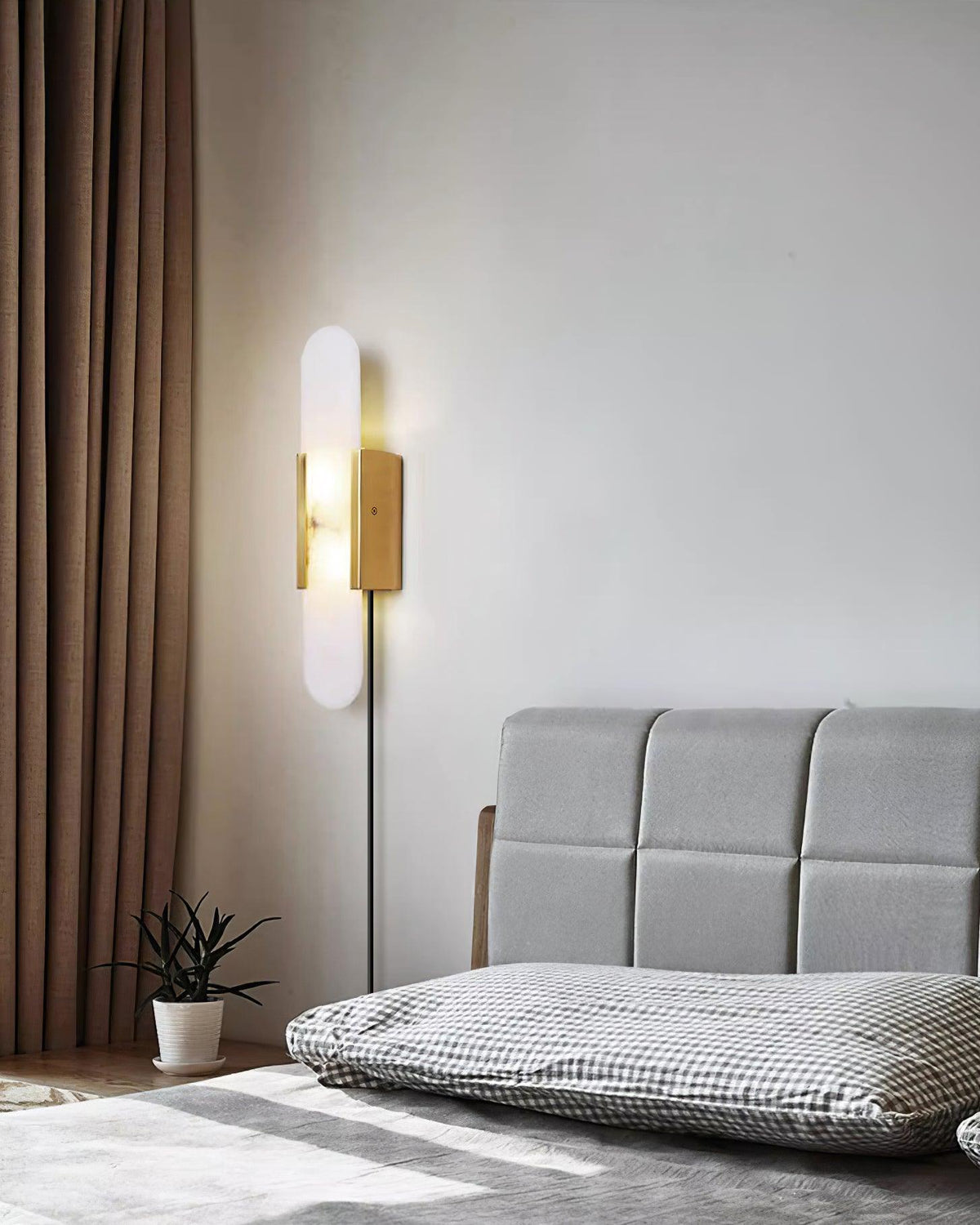 Bano Oblong Alabaster Wandleuchte mit Stecker
