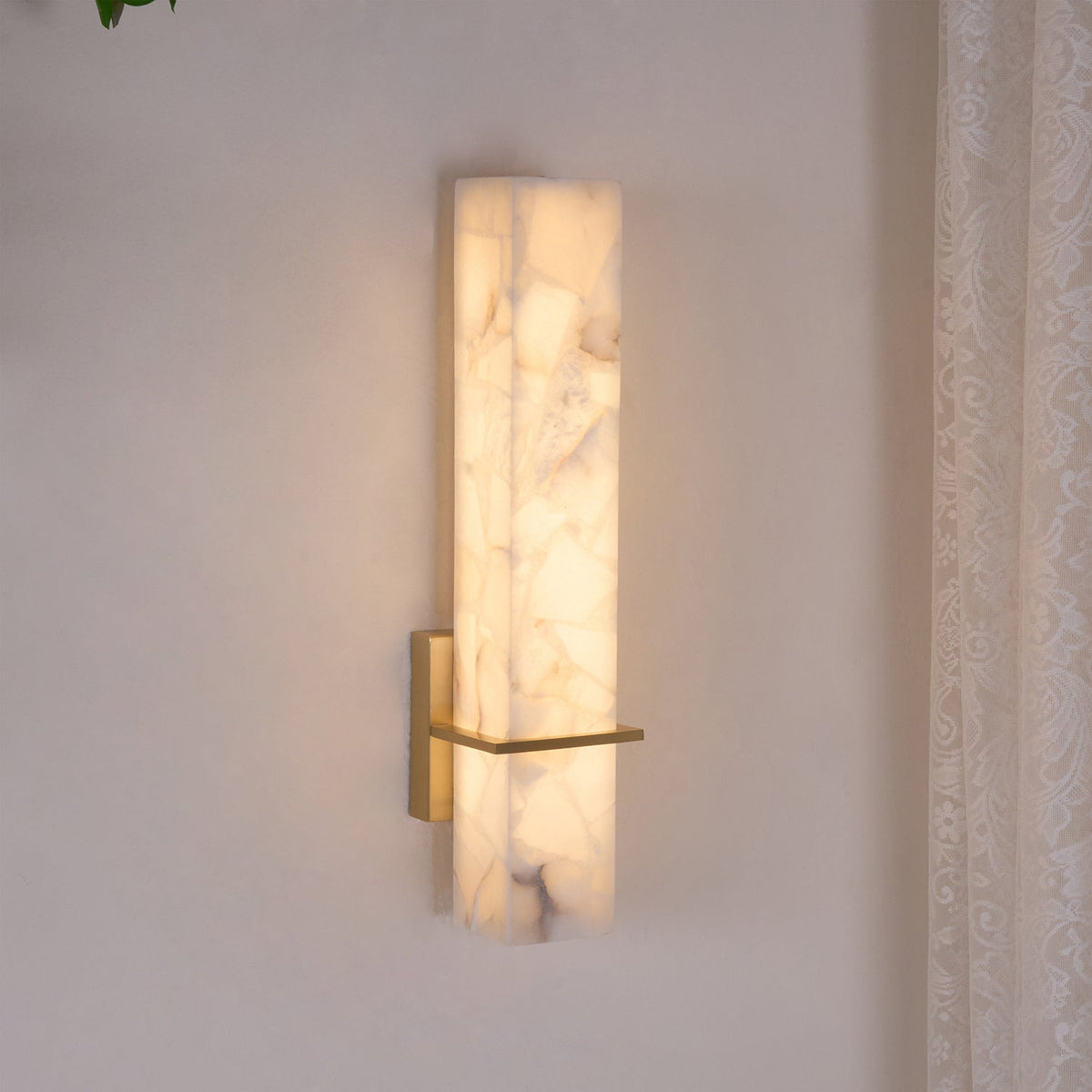 Ritta Wall Lamp White Alabaster Brass Modern Cuboid