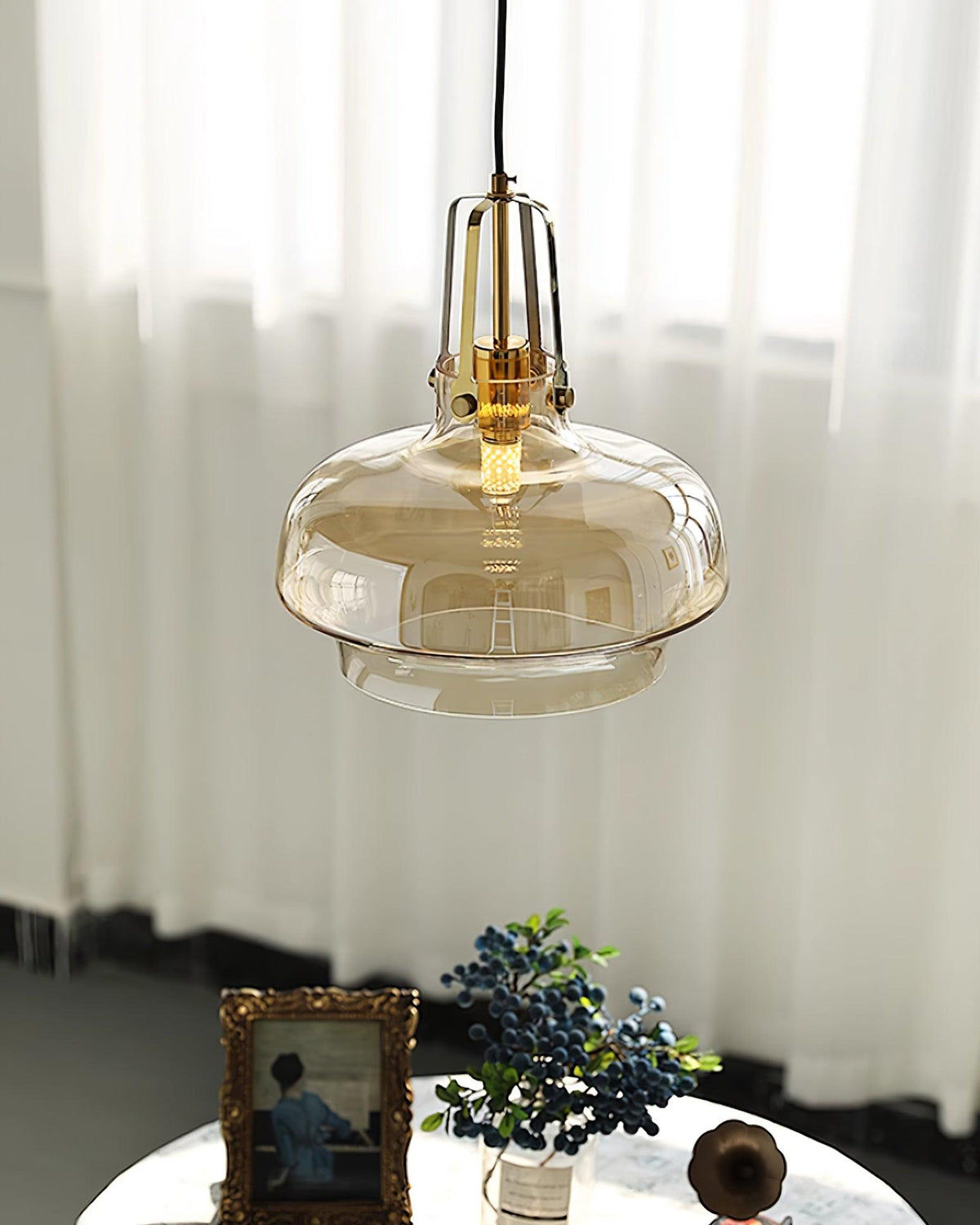 Liorarise Bernsteinfarben Pendelleuchte aus Glas mit Messing-Fittings