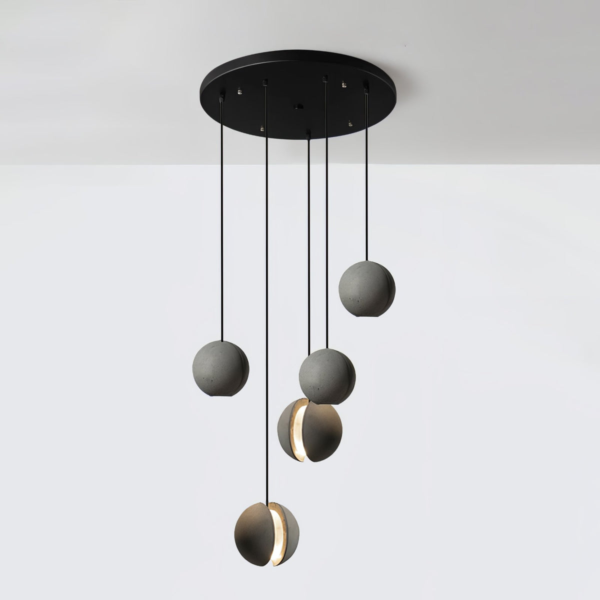 Umi Pendelleuchte aus Beton Kugel Mond Minimalistisch