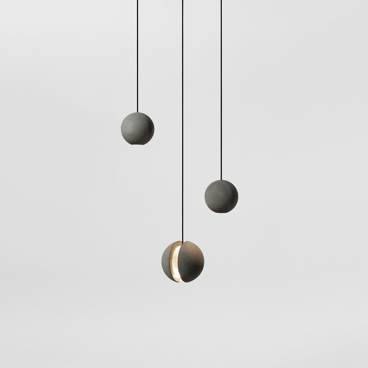 Umi Pendelleuchte aus Beton Kugel Mond Minimalistisch