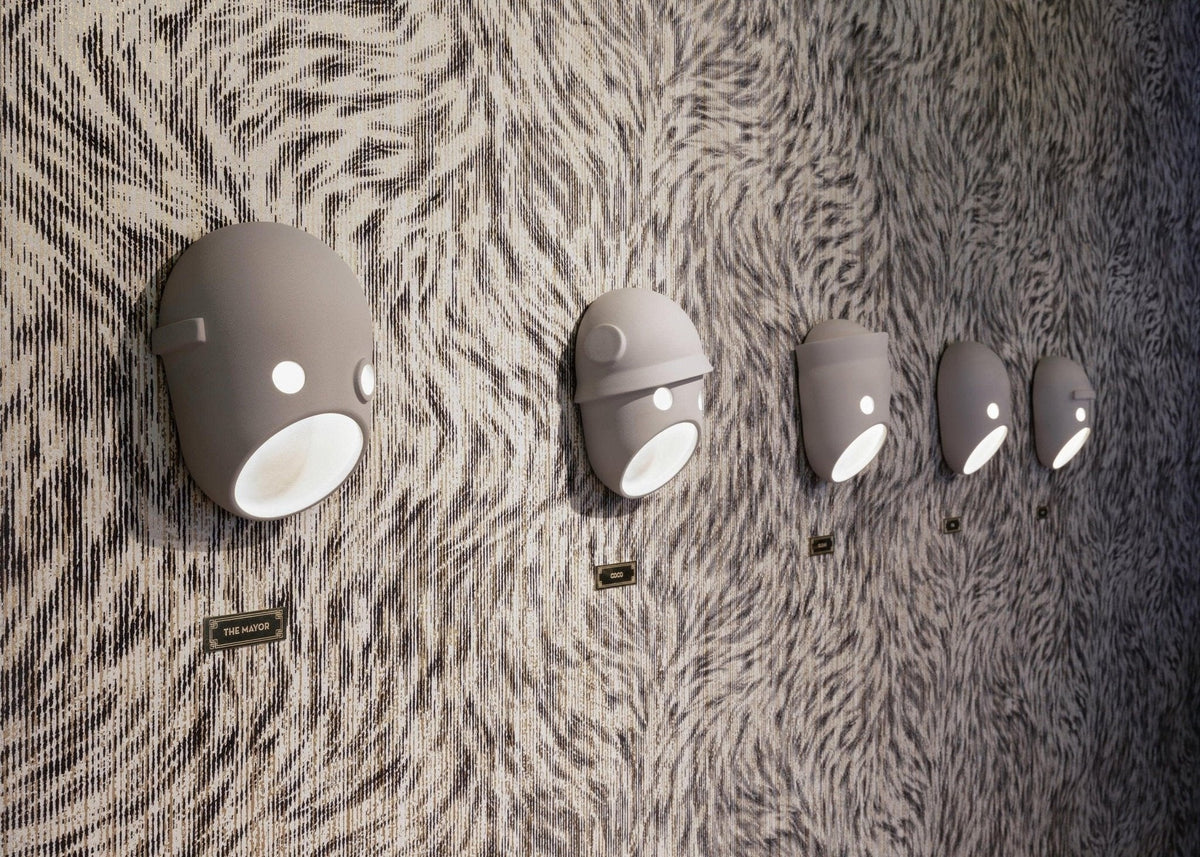 Mask Individual Creativity Kunstharz-Wandleuchte