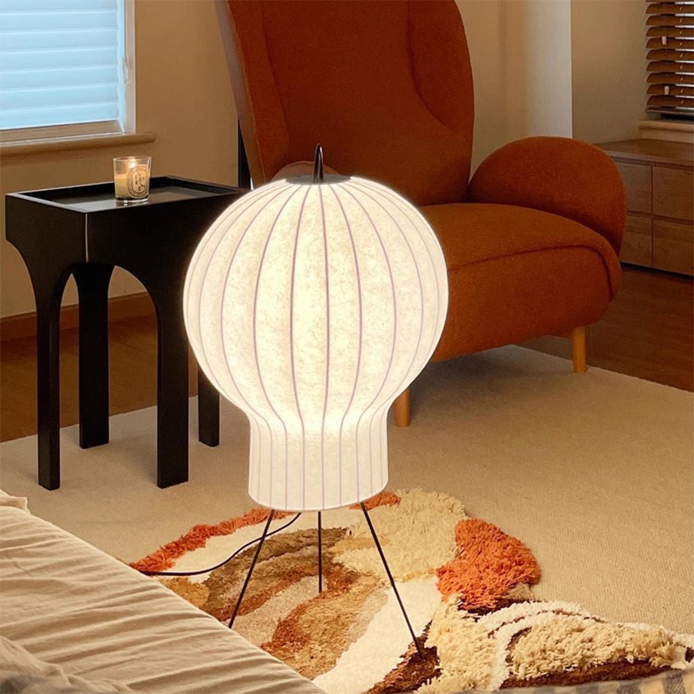 Balloon Stehleuchte aus Seide im minimalistischen Stil