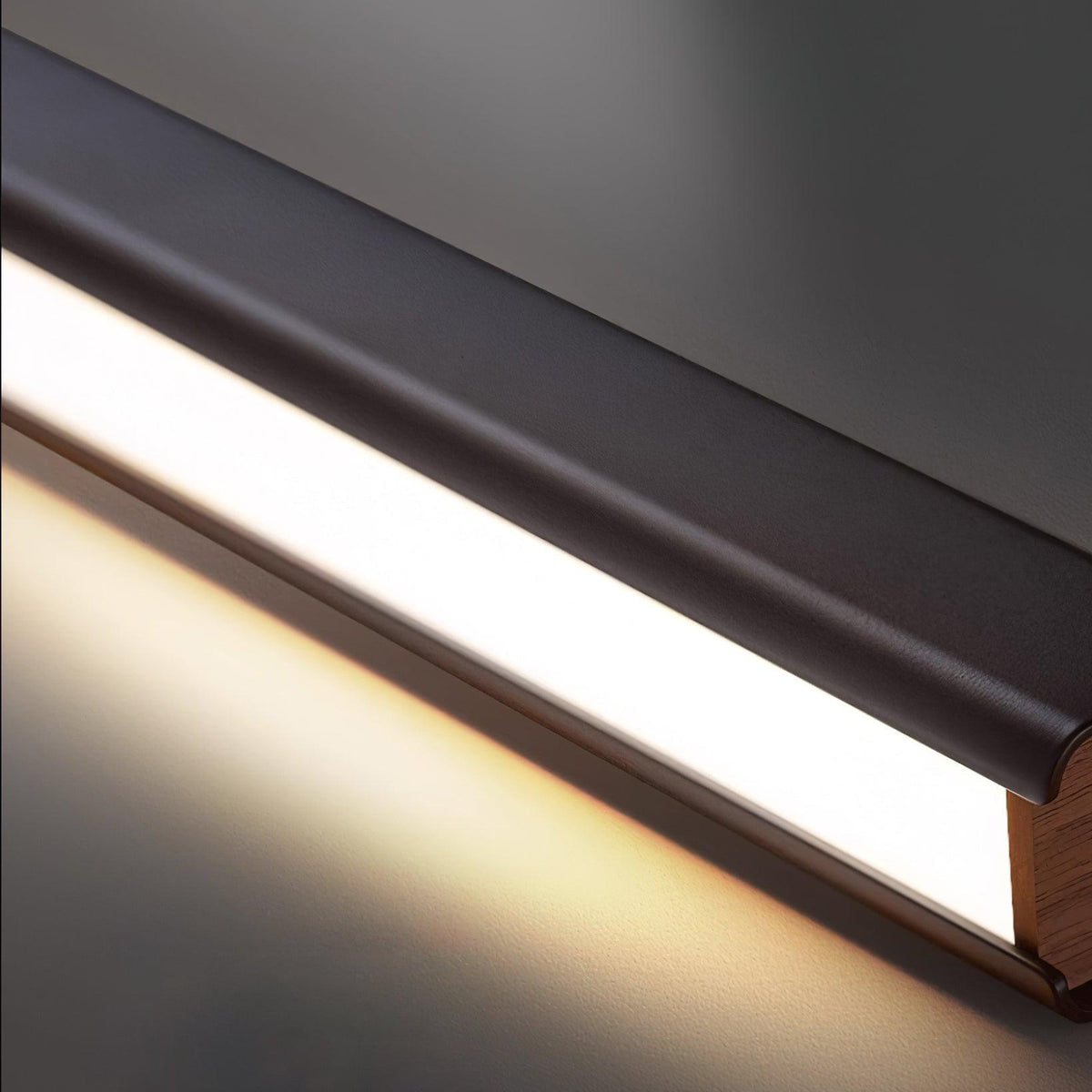 Verstellbare Aluminium-Wandleuchte für Schlafzimmer und Wohnzimmer | Cielum
