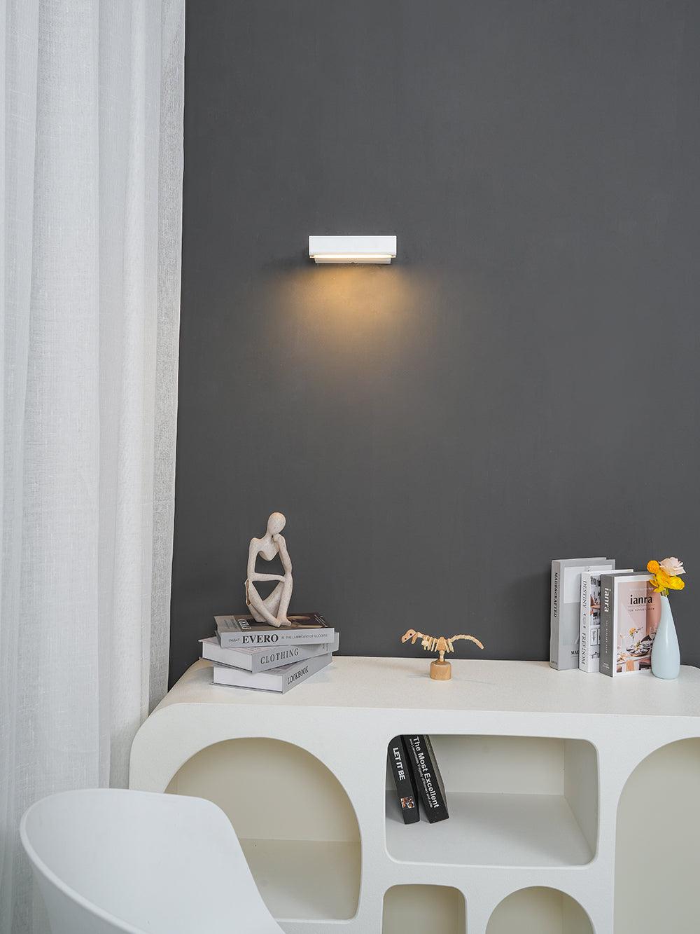 Verstellbare Aluminium-Wandleuchte für Schlafzimmer und Wohnzimmer | Cielum