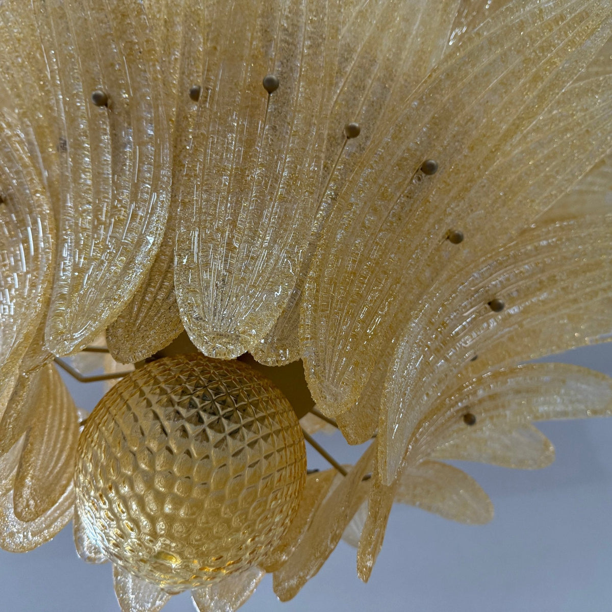 Ismavelle Kronleuchter aus Glas in Palmettenform
