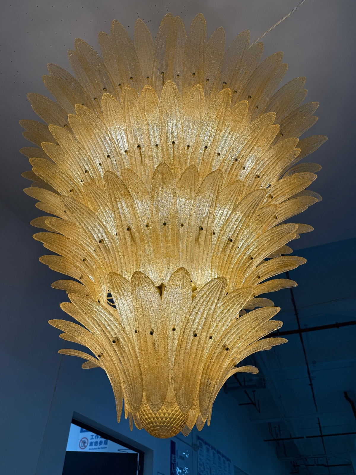 Ismavelle Kronleuchter aus Glas in Palmettenform