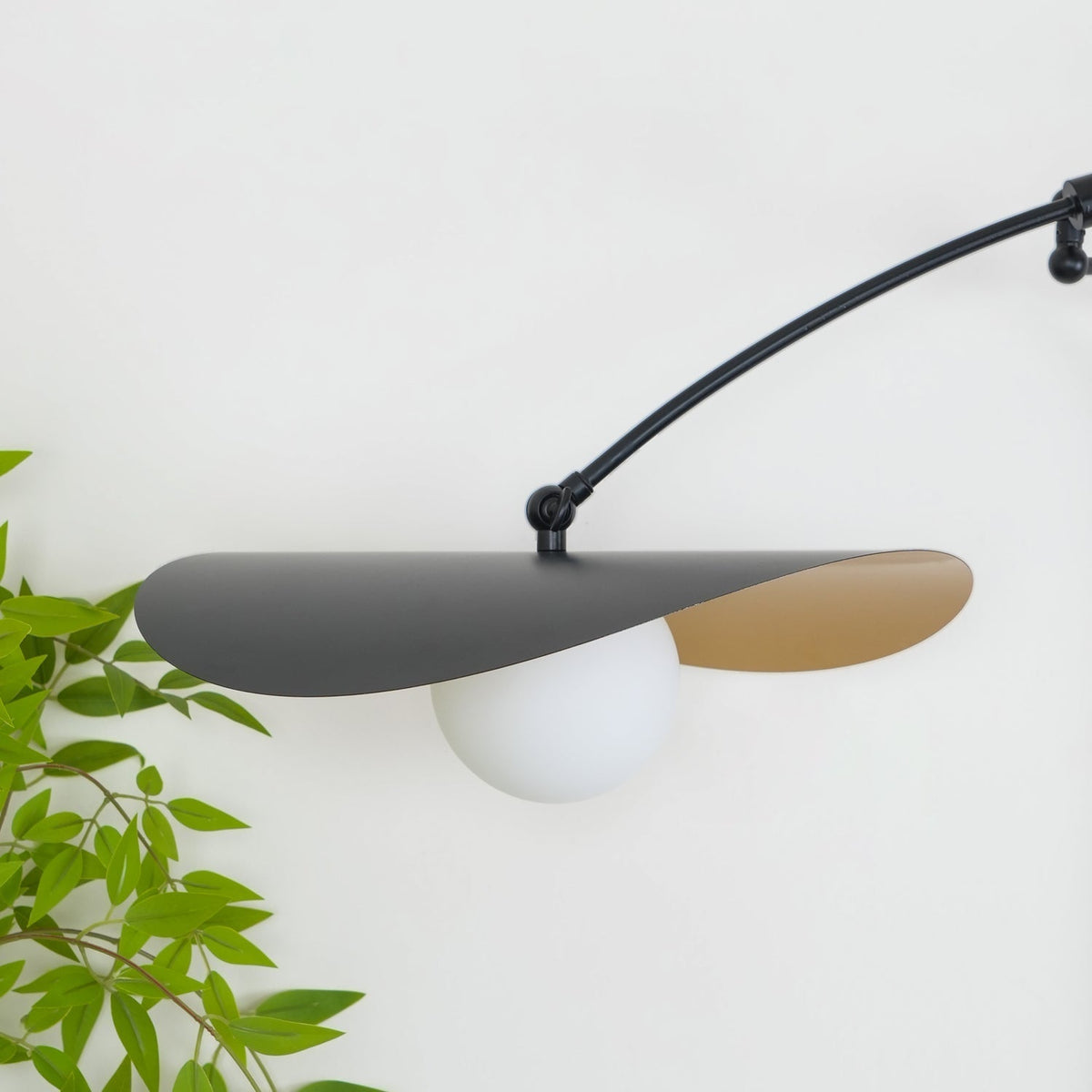 Tirove Glas Minimalistische Wandleuchte