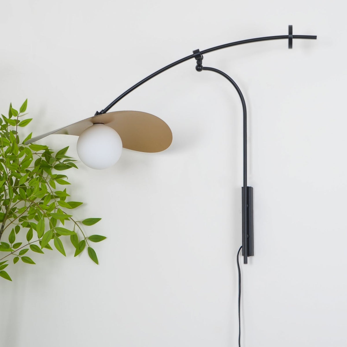 Tirove Glas Minimalistische Wandleuchte