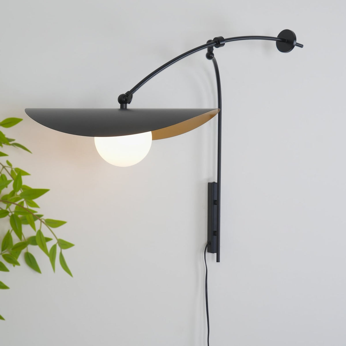 Tirove Glas Minimalistische Wandleuchte