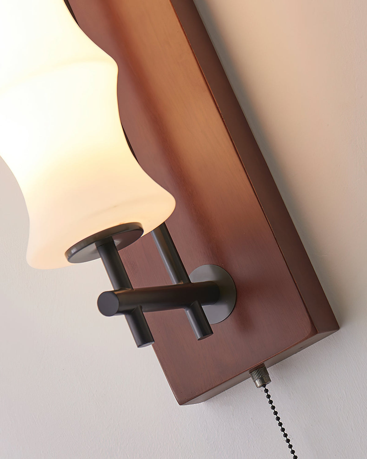 Eireelia Wellglas-Wandleuchte