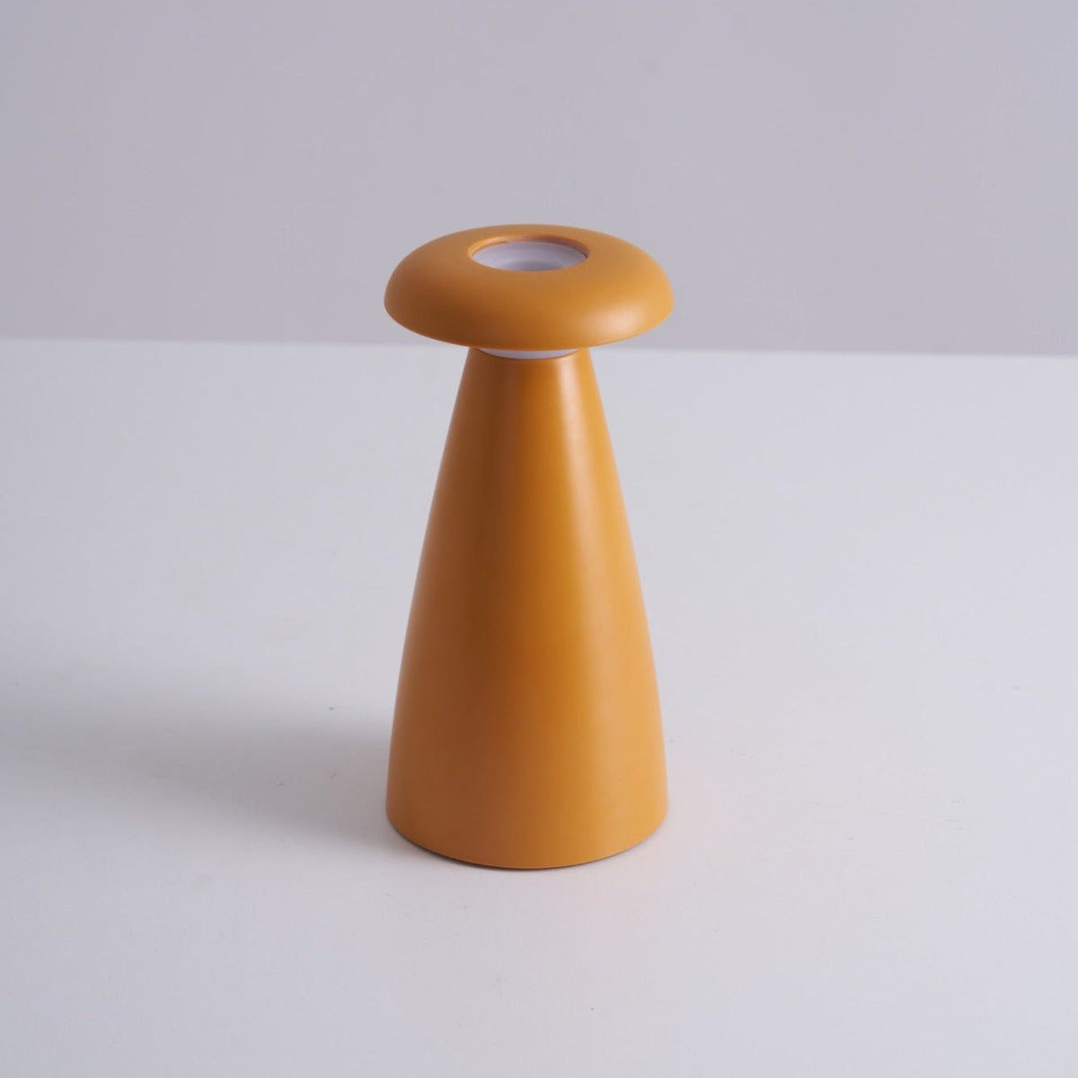 Mushroove Keramik-Tischleuchte im minimalistischen Stil in Grau