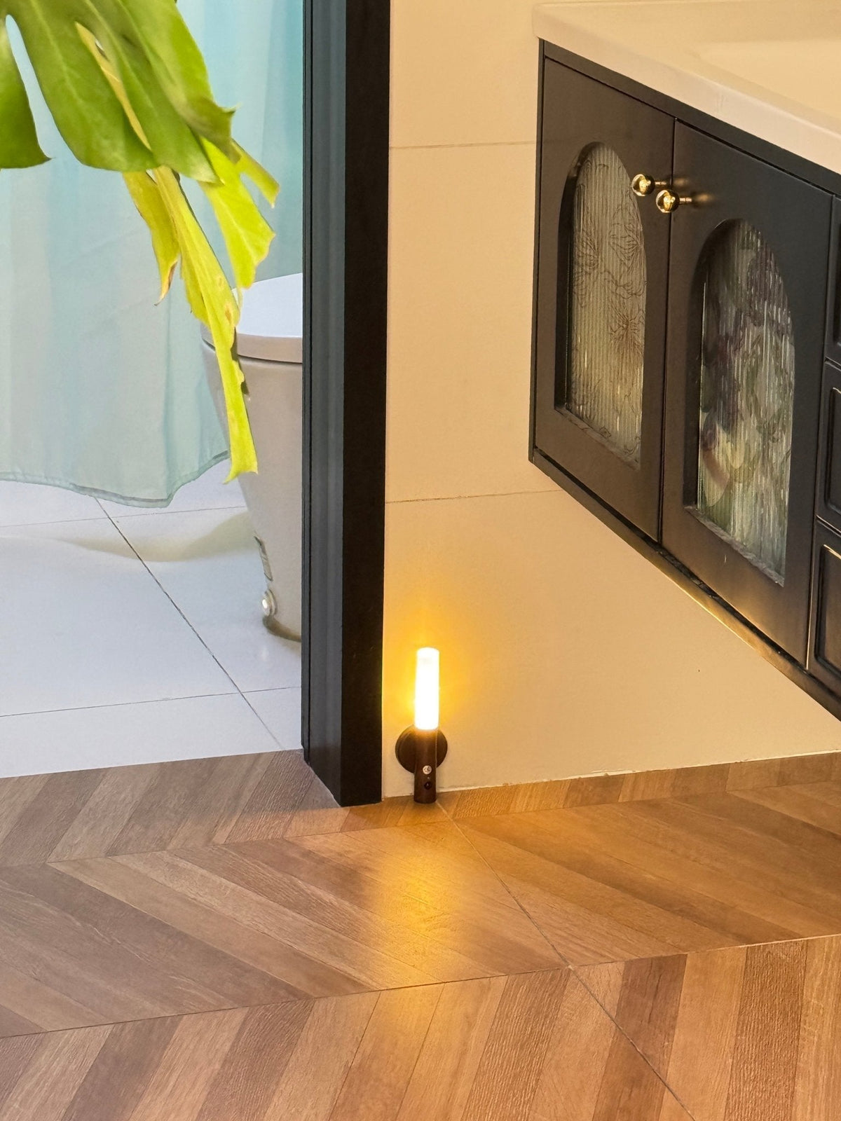 Hexl Magnetische wiederaufladbare Wandleuchte