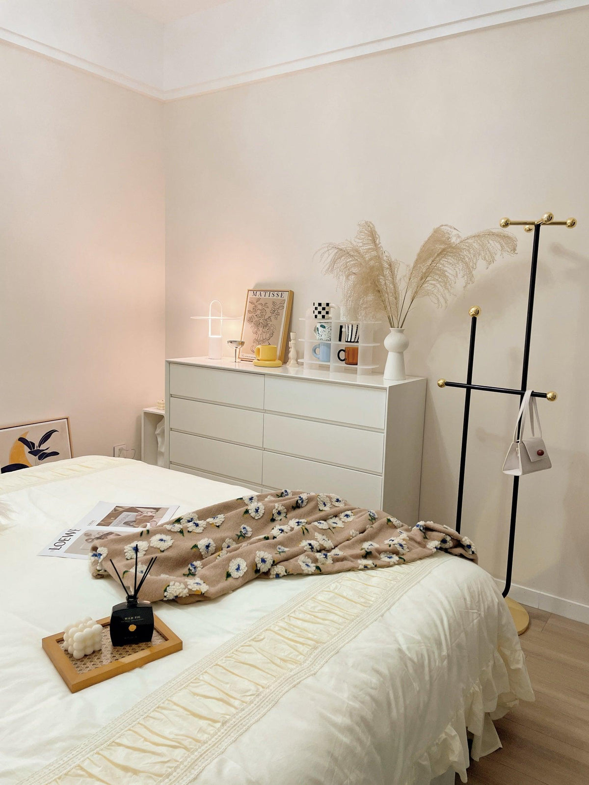 Hattie moderne Tischlampe