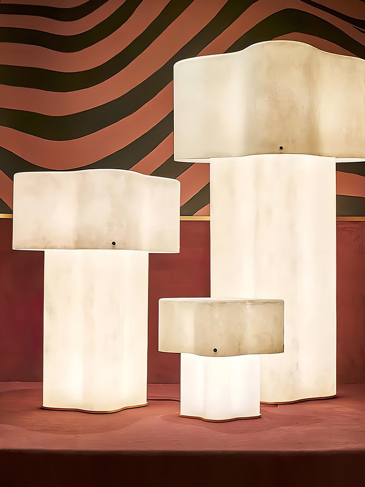 Loneo Minimalistische Stehleuchte aus FRP