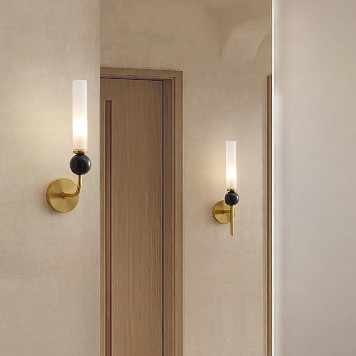 Dulane zeitgenössische minimalistische vertikale Wandleuchte aus Marmor