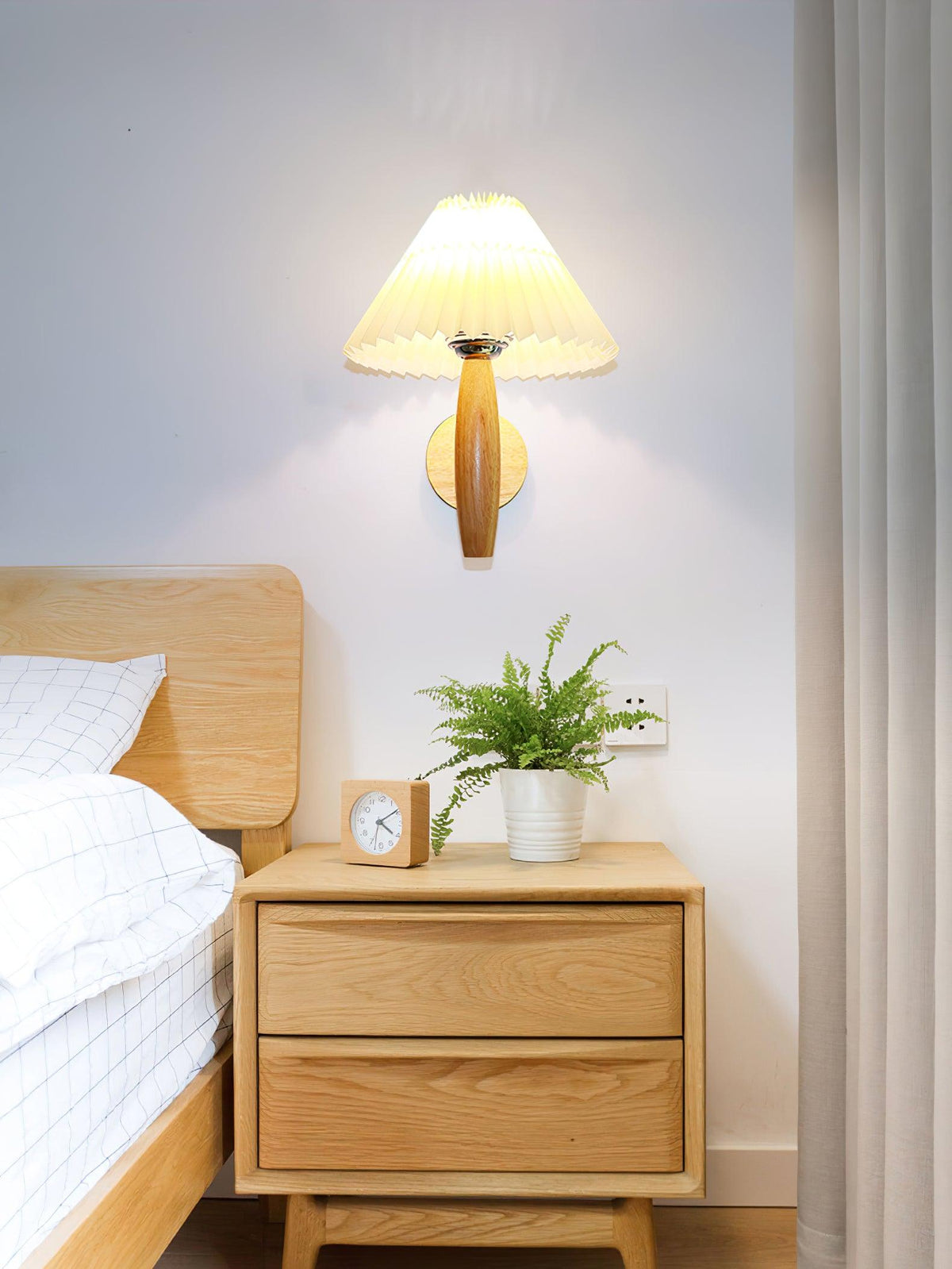 Elvivelle moderne Wandleuchte aus Holz