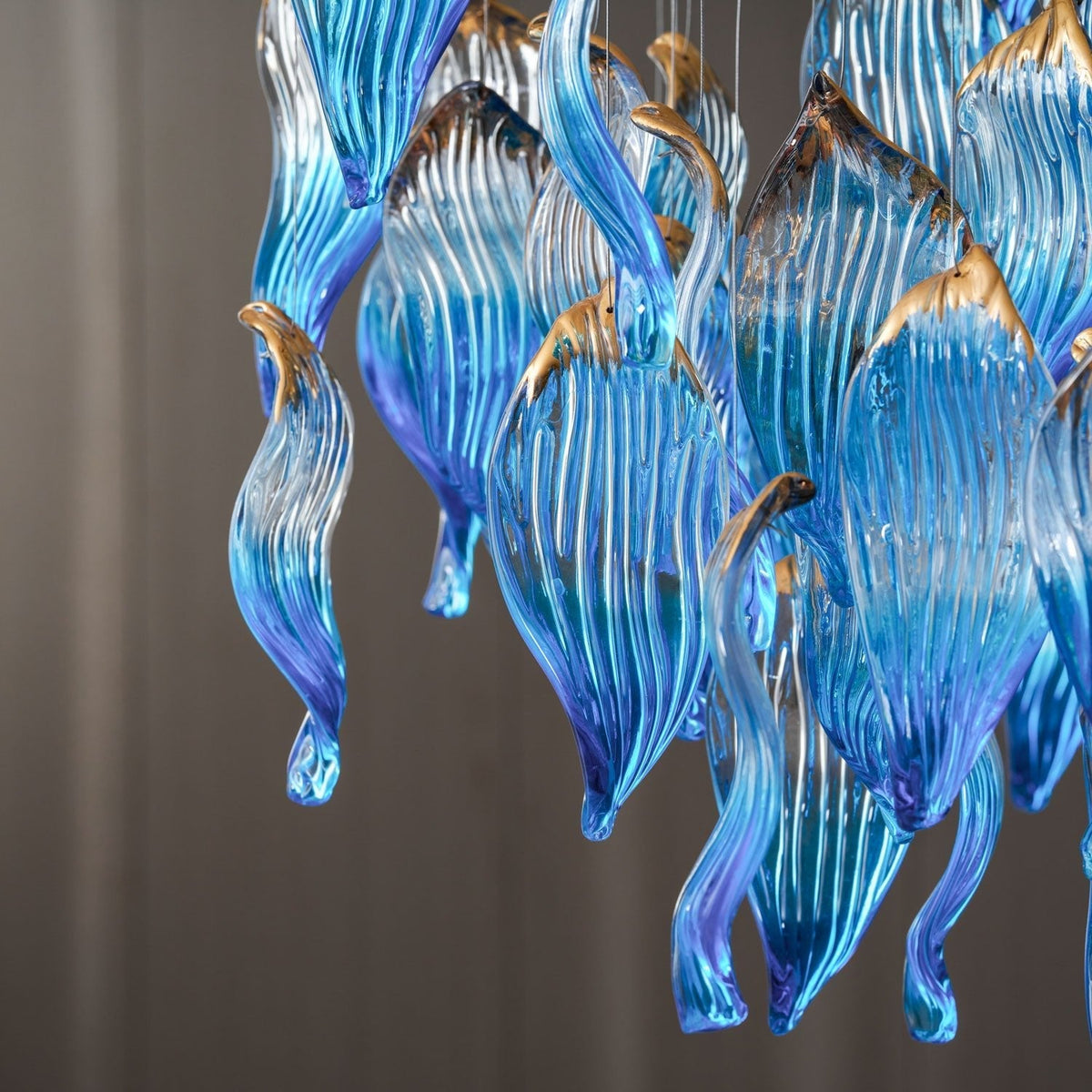 Asteria Wellen-geblasene Glas Kronleuchter in Kieselsteinform