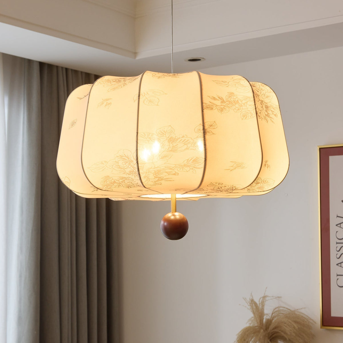 Sylaeria Pendelleuchte aus Holz und Stoff