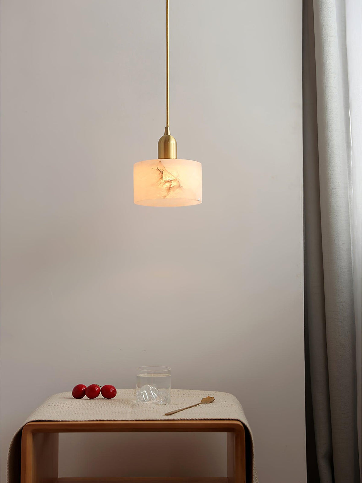 Fjara Pendelleuchte aus Alabaster