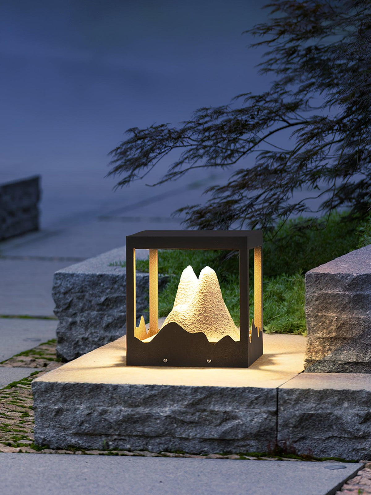 Summit rustikale Kunstharz-Außenleuchte