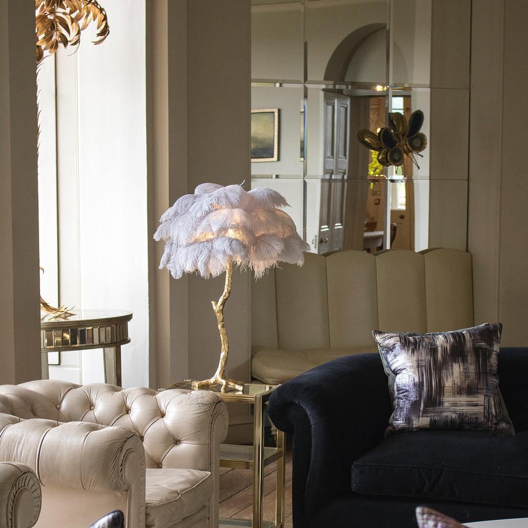 Ostrich Tischlampe aus Federn