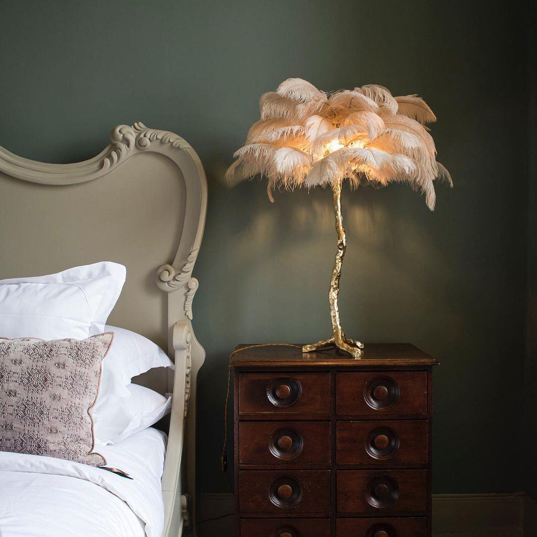 Ostrich Tischlampe aus Federn