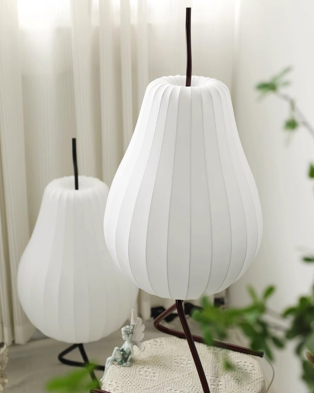 Calerielle Minimalistische Stehleuchte in Pear-Form