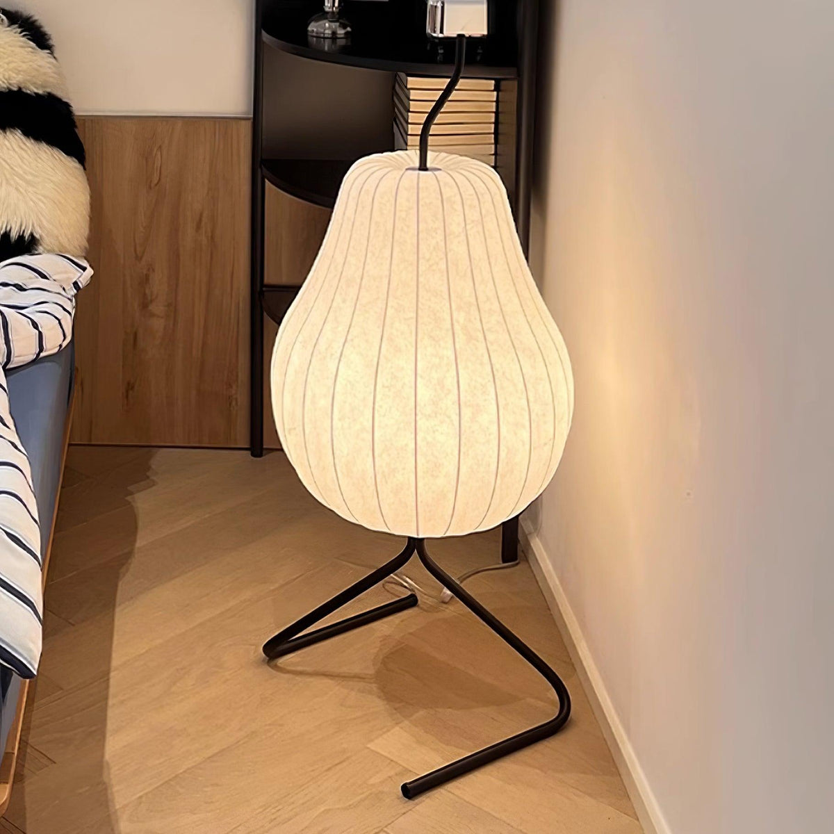 Calerielle Minimalistische Stehleuchte in Pear-Form