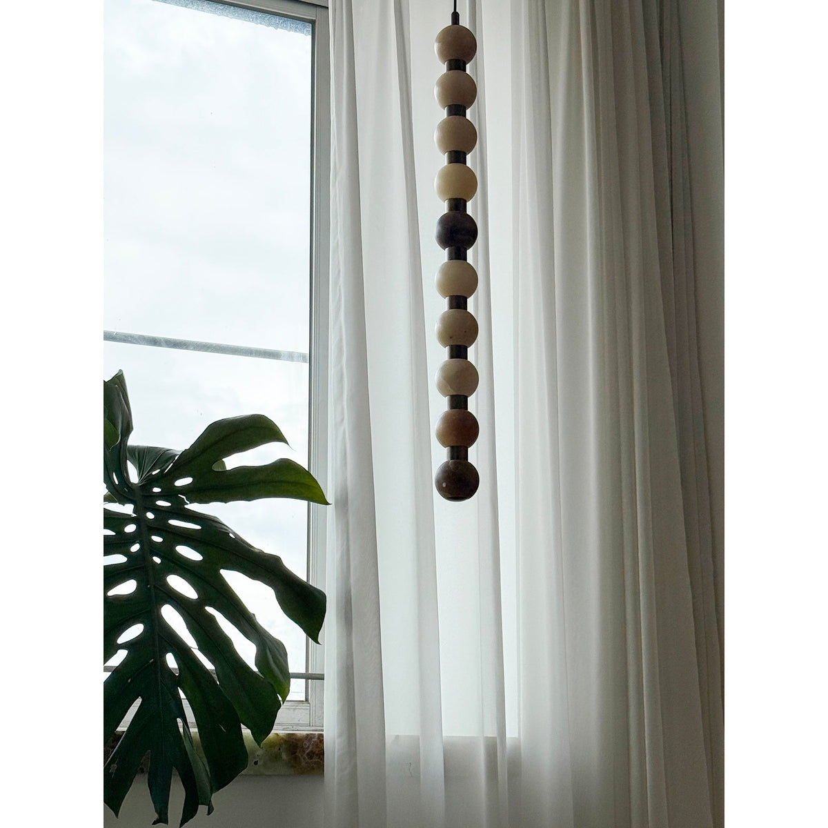 Loxford Alabaster-Pendelleuchte