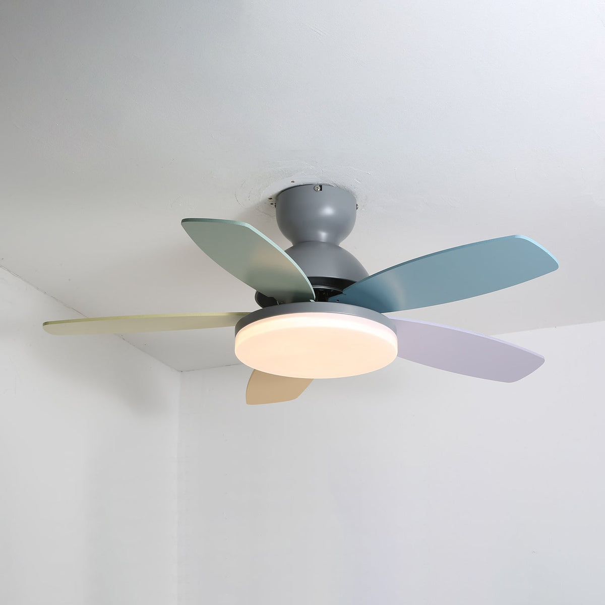 Eireise bunte Glas-Kinder-Deckenventilator mit Beleuchtung