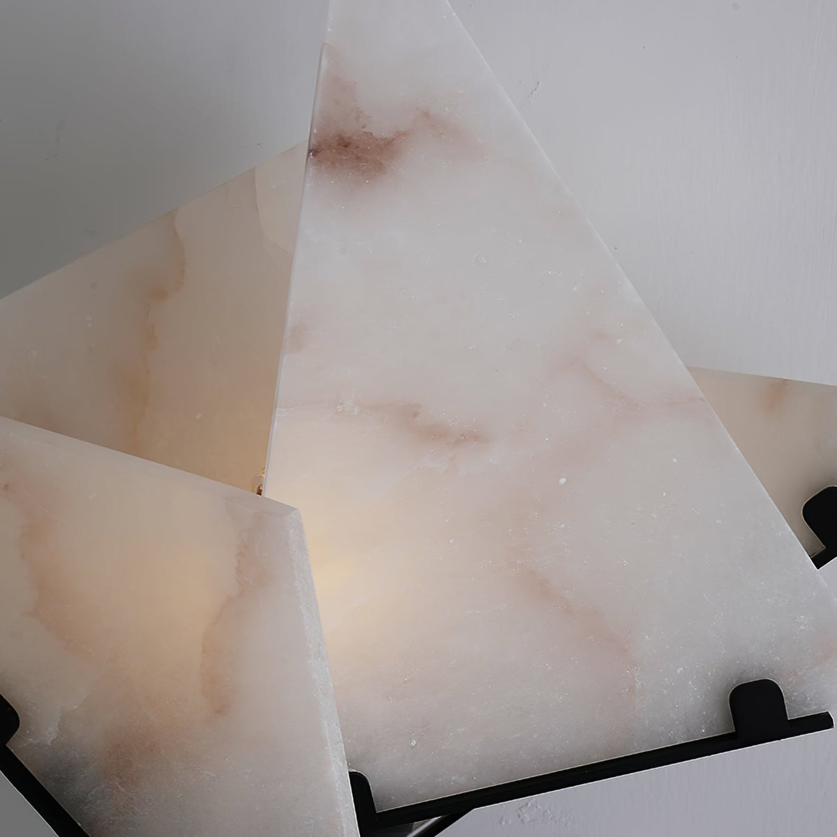 Aursilion Tischleuchte aus Alabaster in Sternform